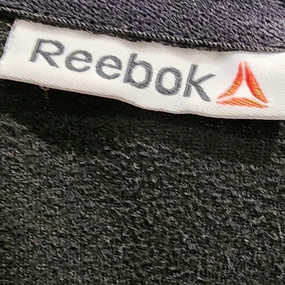 🌟 Reebok Black Quarter-Zip Fleece Pull Over - Picture 6 of 6